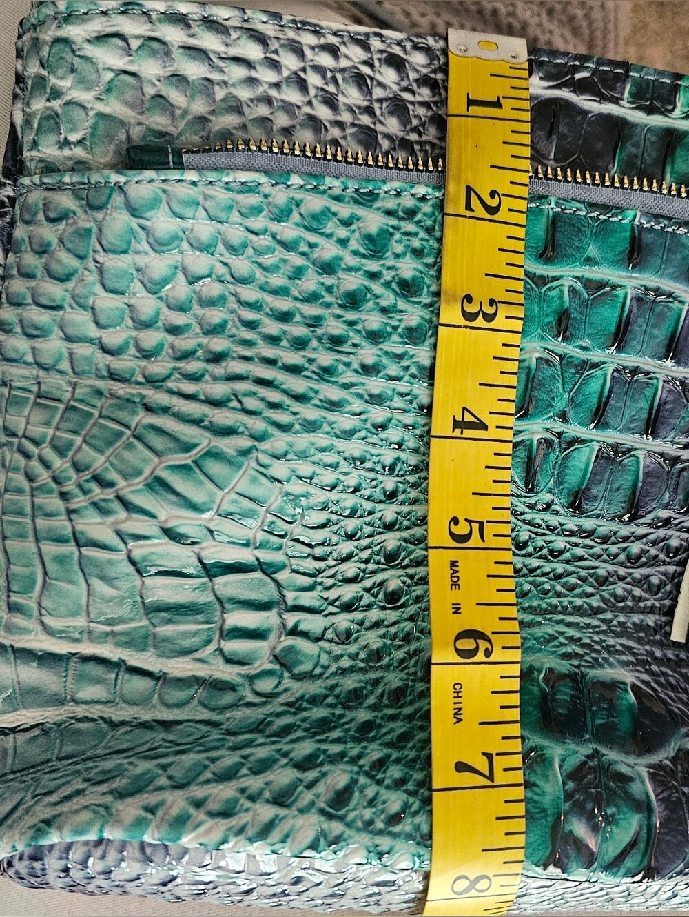Women’s Teal Croc-Embossed Crossbody Bag - Picture 10 of 13